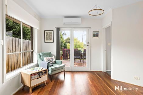 Property photo of 11 Leigh Court Macleod VIC 3085