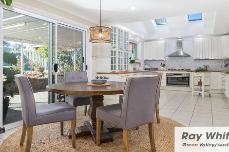 Property photo of 8 Badger Place Green Valley NSW 2168