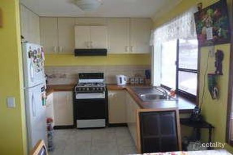 Property photo of 7 Oswald Crescent Rosemeadow NSW 2560