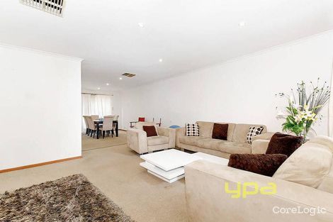 Property photo of 1/37 Papworth Place Meadow Heights VIC 3048