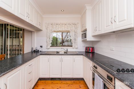 Property photo of 5 Banks Avenue Kooringal NSW 2650