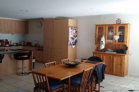 98 Sovereign Manors Cres, Rowville, VIC 3178