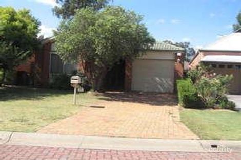 33 Tusculum Ct, Wattle Grove, NSW 2173