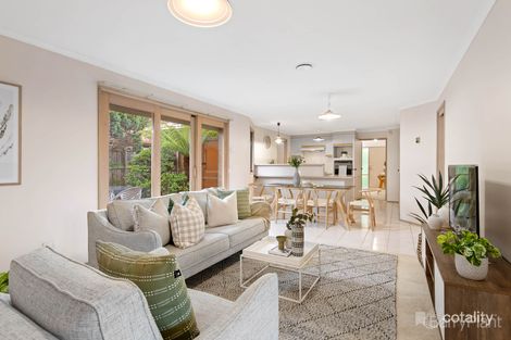 Property photo of 1 Natalie Rise Endeavour Hills VIC 3802