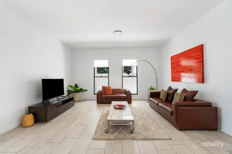 Property photo of 91 T E Peters Drive Broadbeach Waters QLD 4218