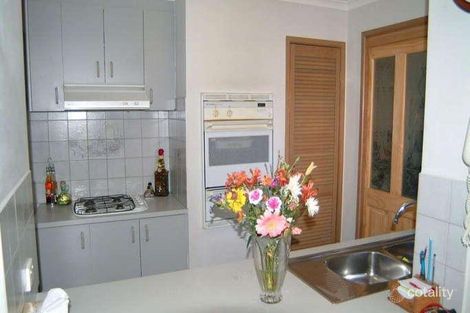 Property photo of 9 Kenthurst Court Mill Park VIC 3082