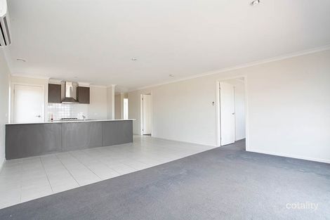 Property photo of 11 Cherry Close Harkness VIC 3337