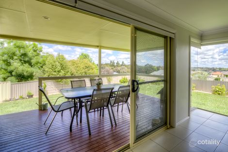 Property photo of 19 Bert Whiteley Place Orange NSW 2800