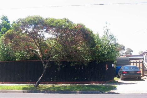 Property photo of 4 Cumberland Road Pascoe Vale South VIC 3044