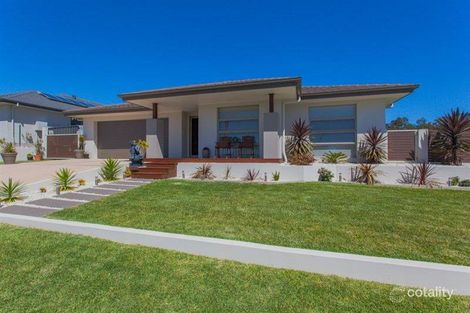 Property photo of 2 Arbour Avenue Fletcher NSW 2287