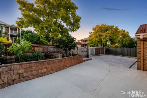 Property photo of 27 Lawson Way Endeavour Hills VIC 3802