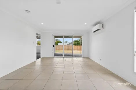 Property photo of 35 Jacana Street Glenvale QLD 4350