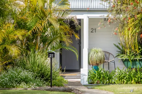 21 QUEEN ST, WINGHAM, NSW 2429