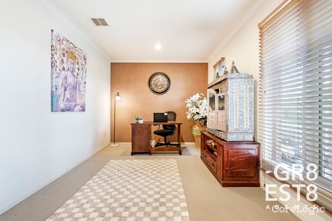 Property photo of 20 Dunferline Crescent Cranbourne VIC 3977