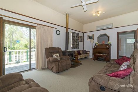 Property photo of 2 Woden Street Murphys Creek QLD 4352