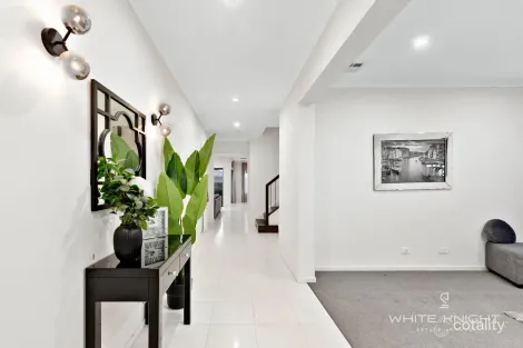 Property photo of 21 Harrier Circuit Deanside VIC 3336