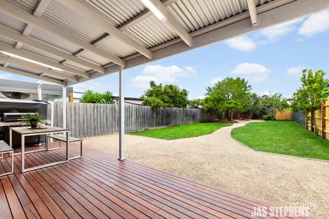 Property photo of 11 Collingwood Road Newport VIC 3015