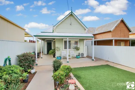 Property photo of 260 Sulphide Street Broken Hill NSW 2880