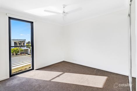 67 Peninsula Dr, Robina, QLD 4226