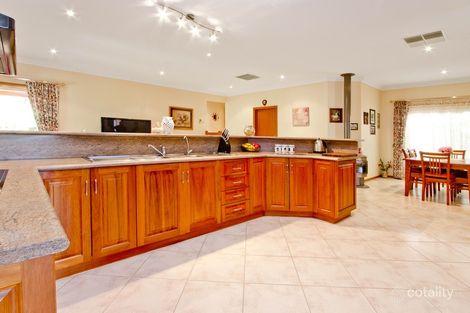 Property photo of 11 The Glen Athelstone SA 5076