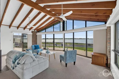 Property photo of 95 Barrage Road Goolwa South SA 5214