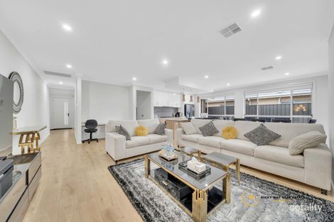 Property photo of 8 Kapinka Parade Riverlea Park SA 5120