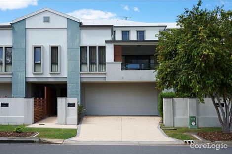 Property photo of 13 Greenway Circuit Mount Ommaney QLD 4074