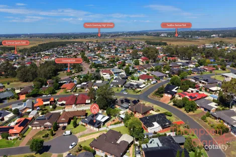 Property photo of 10 Kirkman Close Thornton NSW 2322