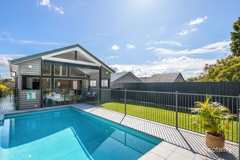 61 Lizzie St, Bardon, QLD 4065