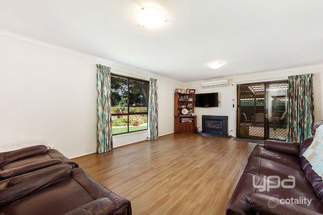Property photo of 9 Mavis Crescent Kings Park VIC 3021