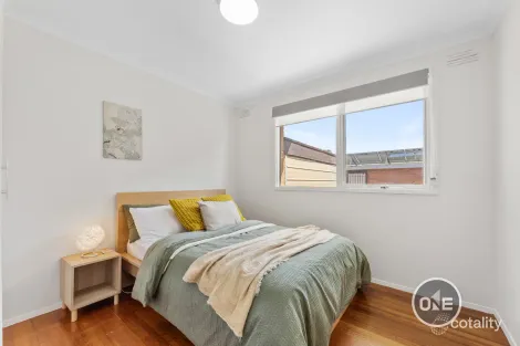 Property photo of 4/73 Laburnum Street Blackburn VIC 3130