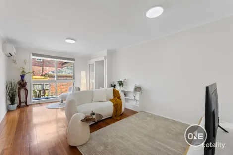Property photo of 4/73 Laburnum Street Blackburn VIC 3130