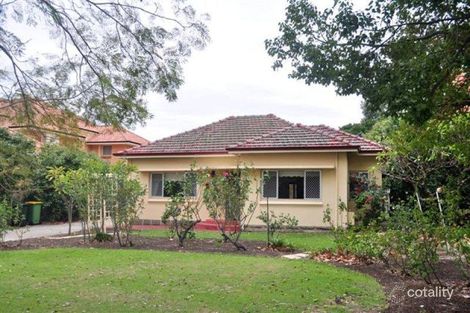 68 Tweeddale Rd, Applecross, WA 6153