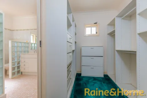 Property photo of 7 Boree Drive Dubbo NSW 2830