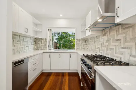 Property photo of 43 Edson Street Kenmore QLD 4069