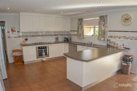 Property photo of 18 Norfolk Crescent Dubbo NSW 2830