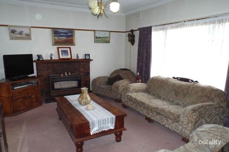 Property photo of 25 Chamberlain Road Newborough VIC 3825