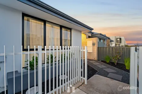 Property photo of 42 Turquoise Boulevard Treeby WA 6164