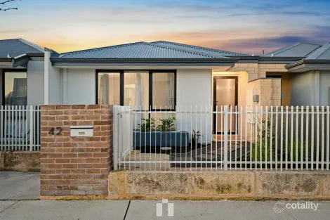 Property photo of 42 Turquoise Boulevard Treeby WA 6164
