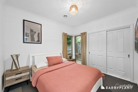 Property photo of 3 Bishop Place Berwick VIC 3806