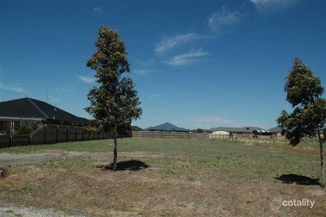 61 Highgrove Dr, Sunbury, VIC 3429