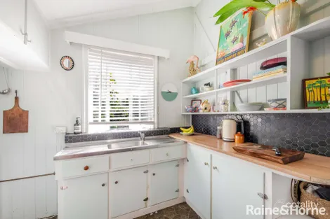 Property photo of 2 Mullavey Street Mossman QLD 4873