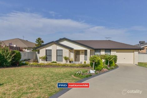 Property photo of 4 Sippel Close Oxley Vale NSW 2340
