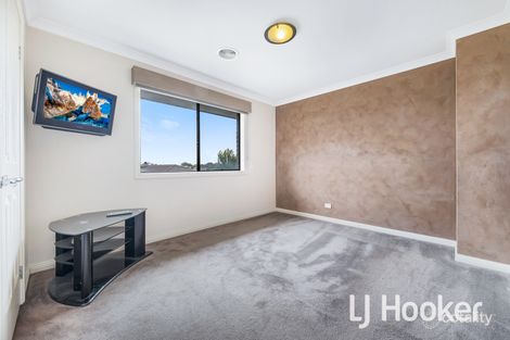 Property photo of 25 Balladonia Gum Circuit Lyndhurst VIC 3975