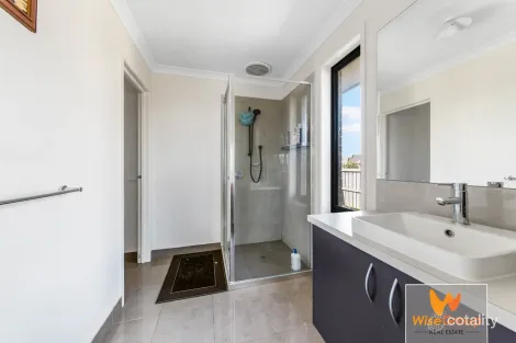 Property photo of 29 Lineham Drive Cranbourne East VIC 3977
