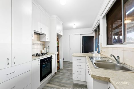 Property photo of 1/1 Ardea Court Endeavour Hills VIC 3802
