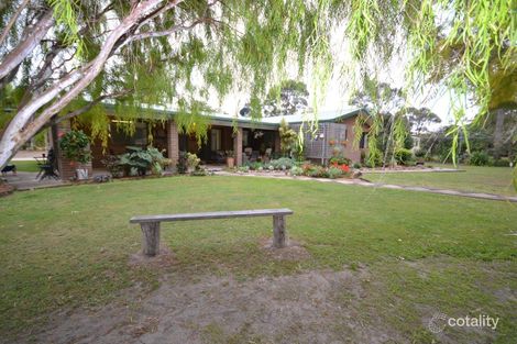 8 Park Royal Dr, Branyan, QLD 4670