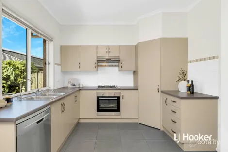 Property photo of 15 Chaucer Street Clearview SA 5085