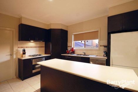 Property photo of 35 Murchison Link Pakenham VIC 3810