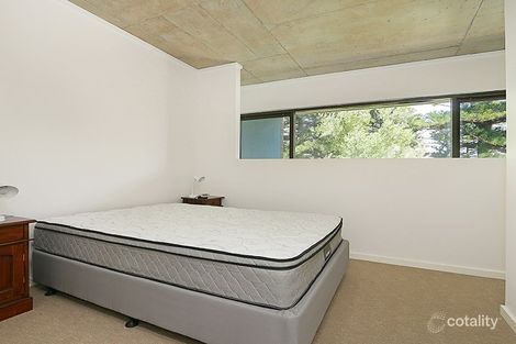 Property photo of 9/59 Breaksea Drive North Coogee WA 6163